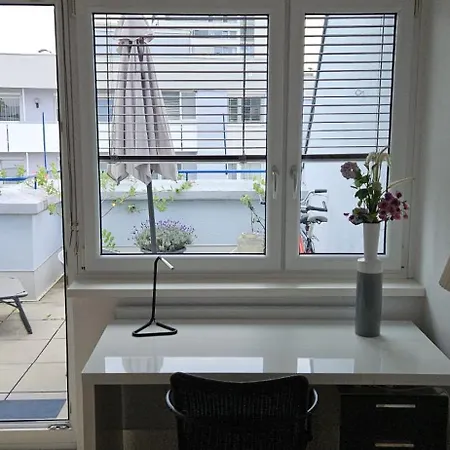 Apartman Mit Terrasse In Zentraler Lage
