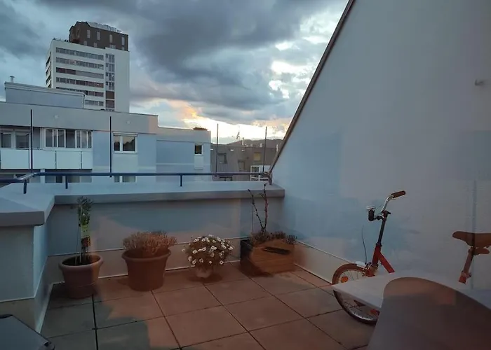 Mit Terrasse In Zentraler Lage Graz